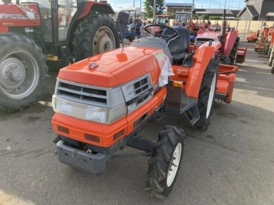 KUBOTA KUBOTA