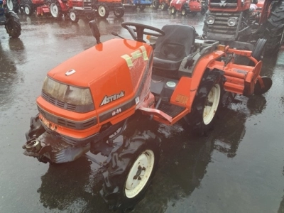 KUBOTA KUBOTA