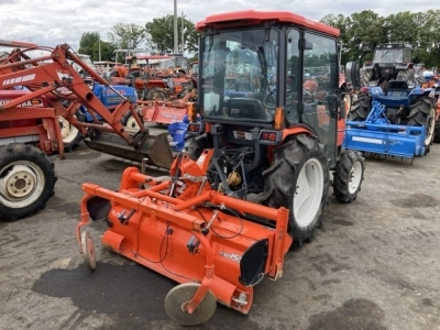 KUBOTA KUBOTA