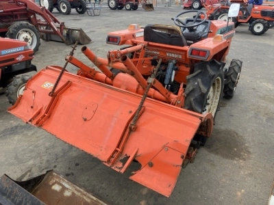KUBOTA KUBOTA