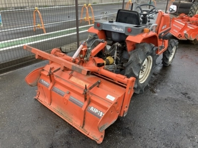 KUBOTA KUBOTA