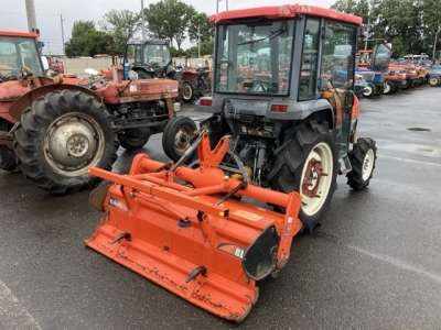 KUBOTA KUBOTA