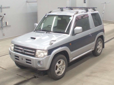 MITSUBISHI PAJERO MINI
