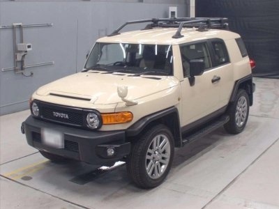 TOYOTA FJ CRUISER