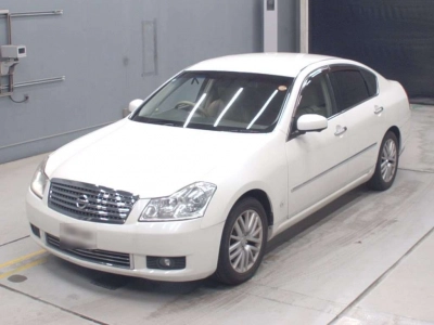 NISSAN FUGA