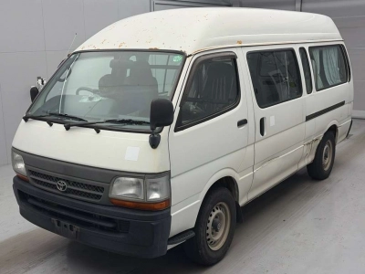 TOYOTA REGIUS VAN