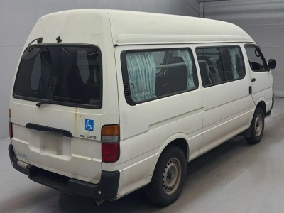 TOYOTA REGIUS VAN