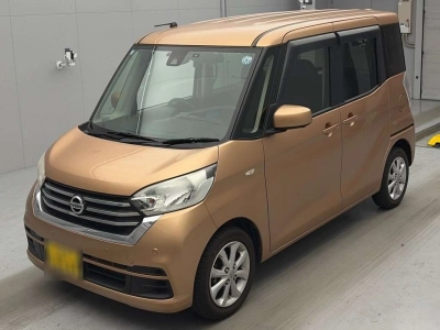 NISSAN DAYZ ROOX