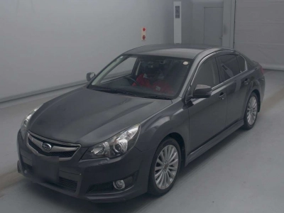 SUBARU LEGACY B4