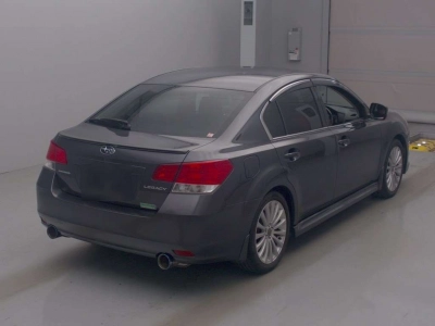 SUBARU LEGACY B4