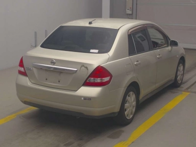 NISSAN TIIDA LATIO
