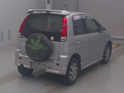 DAIHATSU TERIOS KID