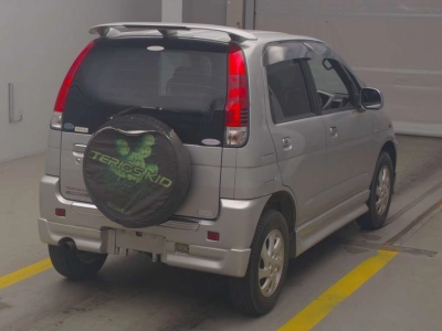 DAIHATSU TERIOS KID