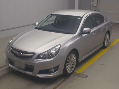 SUBARU LEGACY B4