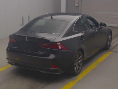 LEXUS IS