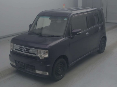 TOYOTA PIXIS SPACE