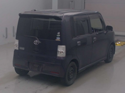 TOYOTA PIXIS SPACE