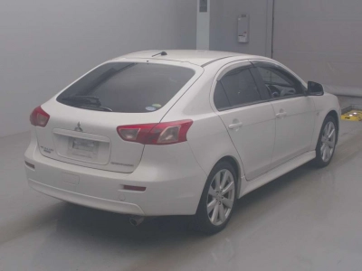 MITSUBISHI GALANT FORTIS SPORTBACK