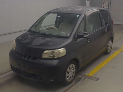TOYOTA PORTE