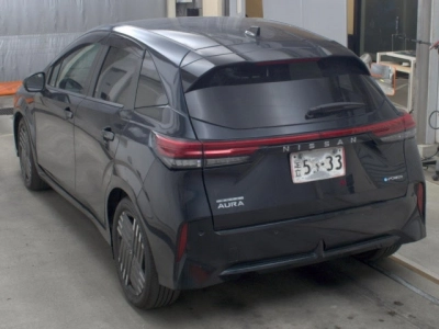 NISSAN AURA
