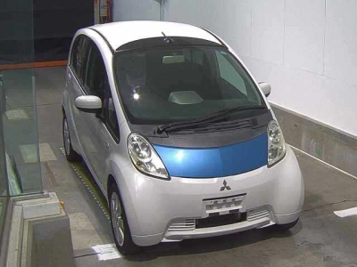 MITSUBISHI I