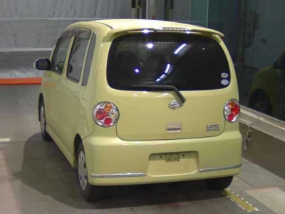 DAIHATSU MOVE LATTE