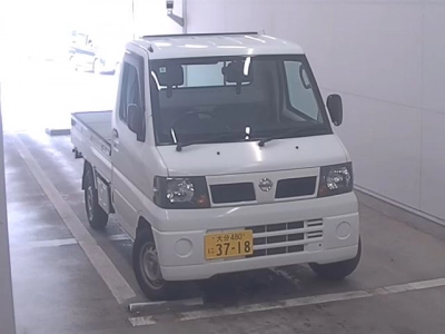 NISSAN CLIPPER TRUCK