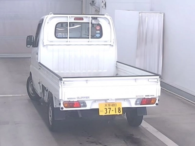 NISSAN CLIPPER TRUCK