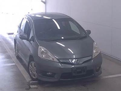 HONDA FIT SHUTTLE HYBRID