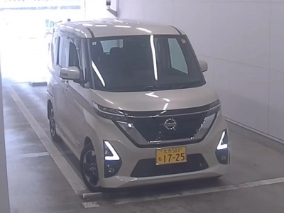 NISSAN ROOX