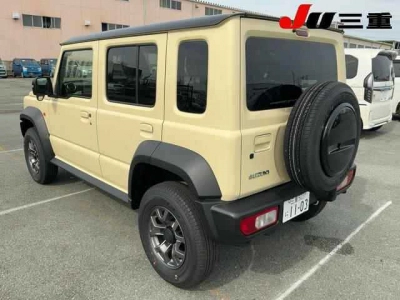 SUZUKI JIMNY NOMADE