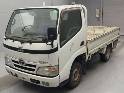 TOYOTA DYNA TRUCK