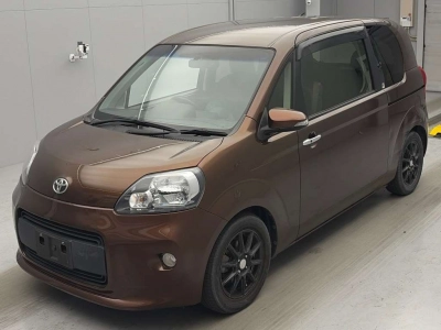 TOYOTA PORTE