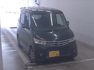 NISSAN ROOX