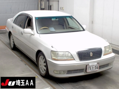 TOYOTA CROWN MAJESTA