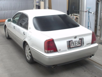 TOYOTA CROWN MAJESTA