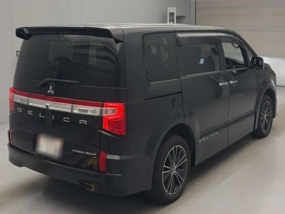 MITSUBISHI DELICA D:5