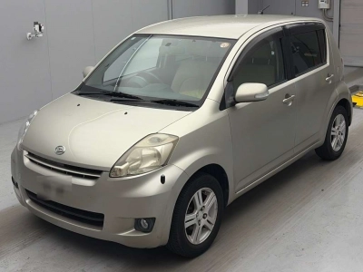 DAIHATSU BOON