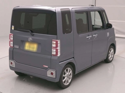 TOYOTA PIXIS MEGA