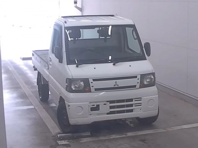 MITSUBISHI MINICAB TRUCK