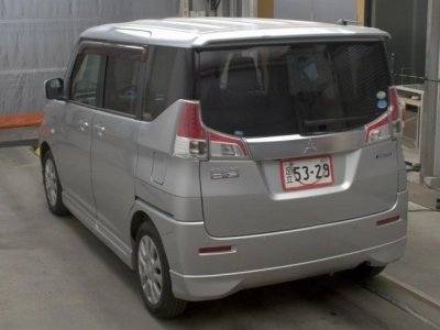 MITSUBISHI DELICA D:2