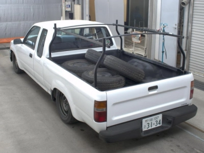 TOYOTA HILUX PICK UP