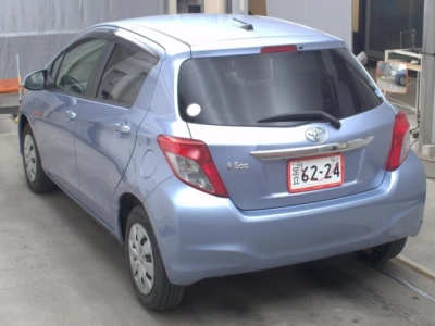 TOYOTA VITZ
