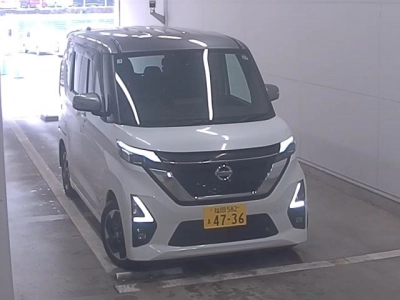 NISSAN ROOX