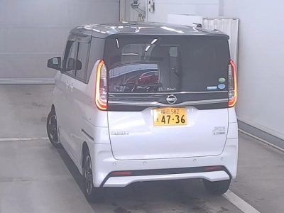 NISSAN ROOX