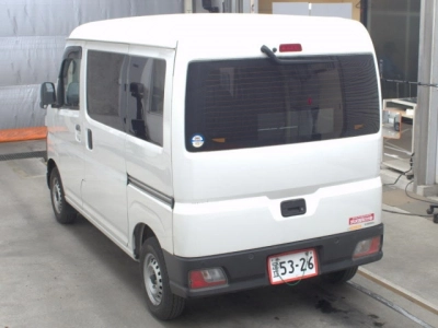TOYOTA PIXIS VAN