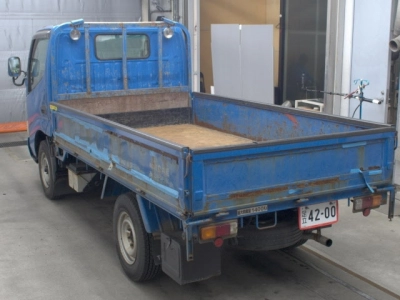 TOYOTA DYNA TRUCK