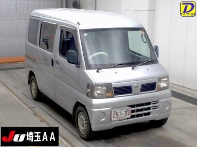NISSAN CLIPPER VAN