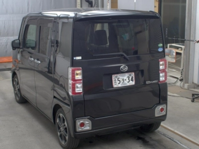 DAIHATSU WAKE