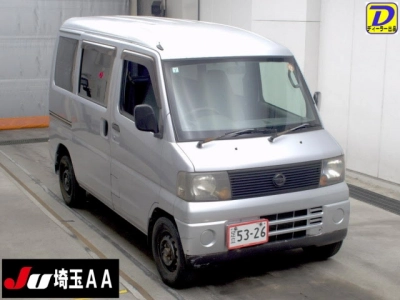 NISSAN CLIPPER VAN